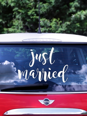 Auto uzlīme "Just married", 33 x 45 cm