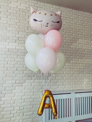 Hēlija balonu pušķis "Kaķis + MINI burts"