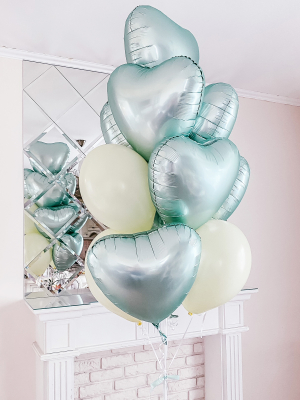 9 satin hearts + 3 latex balloons with helium