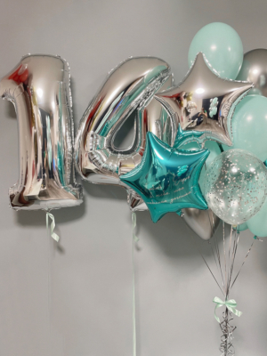Personalizēts hēlija balonu pušķis ar 2 cipariem